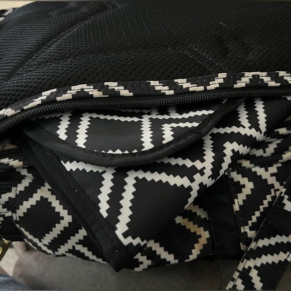 JUJUBE Be Right Back Diaper Bag Backpack - My Empress Black & White - Picture 16 of 16